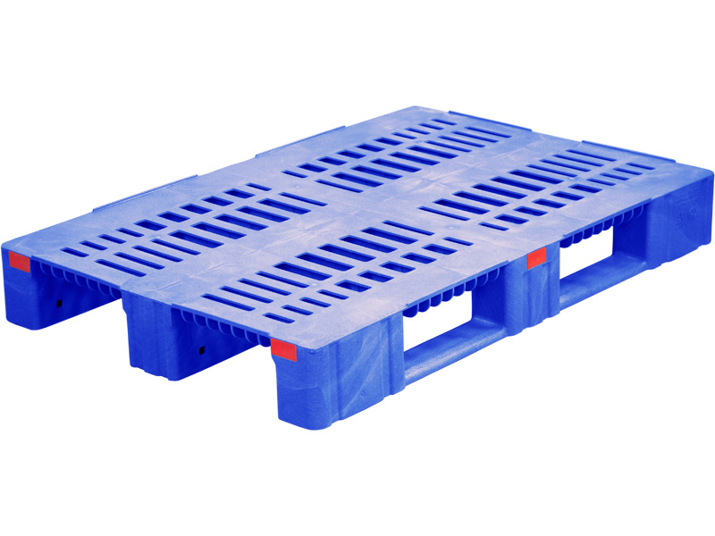 Паллет пластиковый - TR 1208-3-2 1200х800х150 перфорированный усиленный версия 2 на 3-х полозьях синий